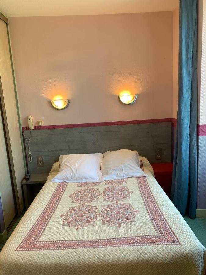 Hotel Des Voyageurs Chez Betty Neussargues-Moissac Zewnętrze zdjęcie